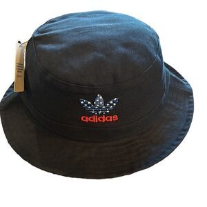 NEW Adidas Navy Blue Bucket Hat